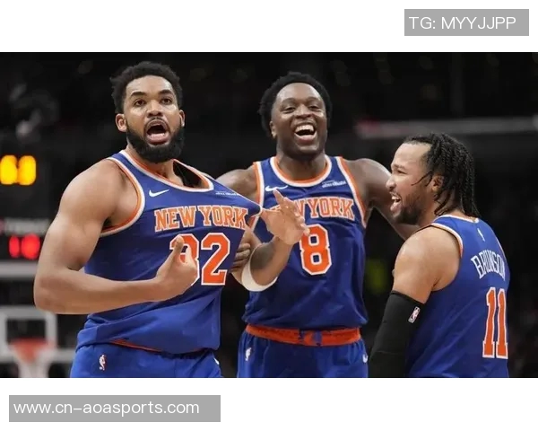 尼克斯与雷霆激战正酣球迷期待精彩对决与绝妙表现